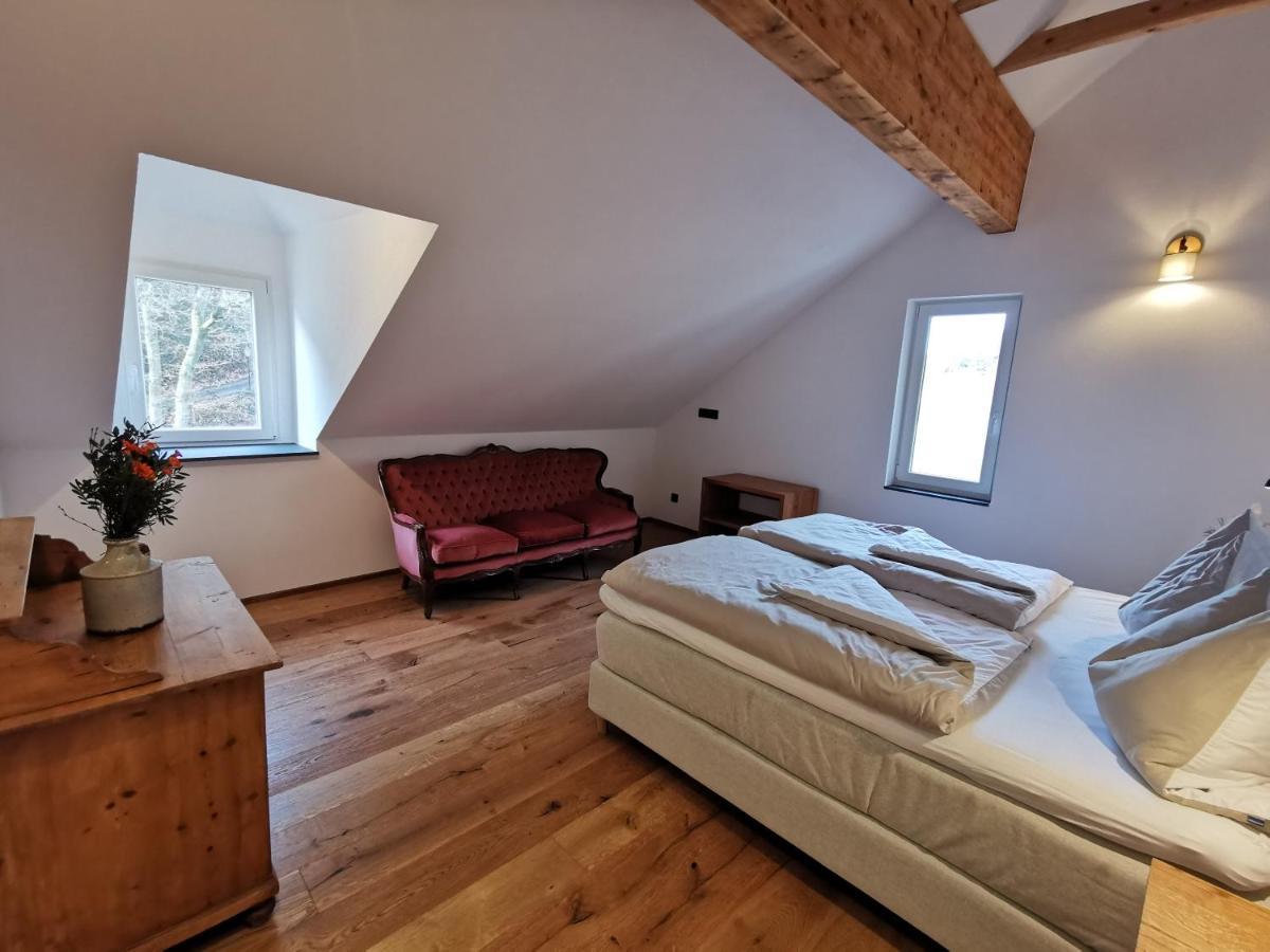 Alte Baeckerei Apartment Bescheid Ngoại thất bức ảnh