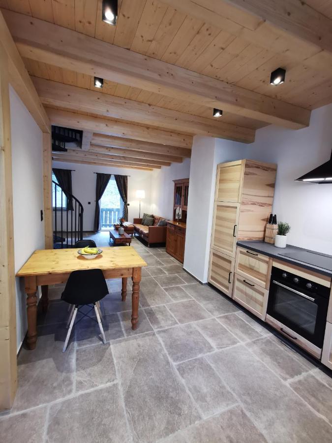 Alte Baeckerei Apartment Bescheid Ngoại thất bức ảnh