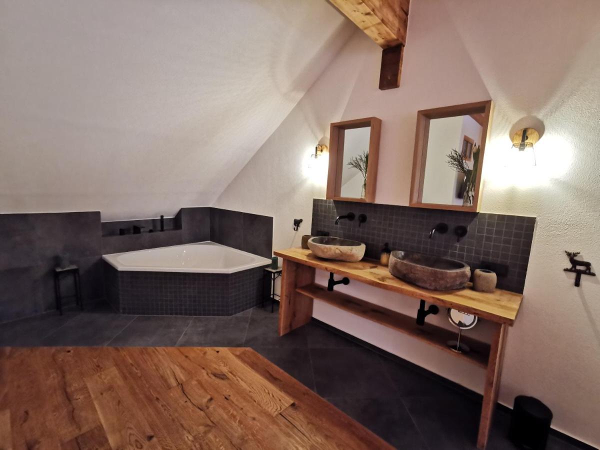Alte Baeckerei Apartment Bescheid Ngoại thất bức ảnh